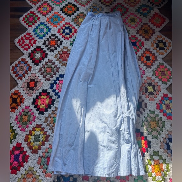 Banana republic maxi skirt - Picture 3 of 5